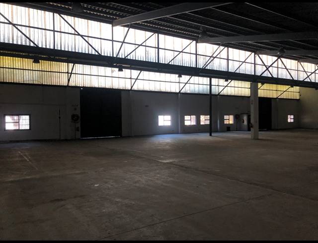 1,608M² WAREHOUSE TO LET IN AIRPORT INDUSTRIA